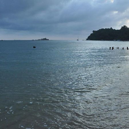 Vikri Beach Resort Pekan Pangkor Eksteriør bilde